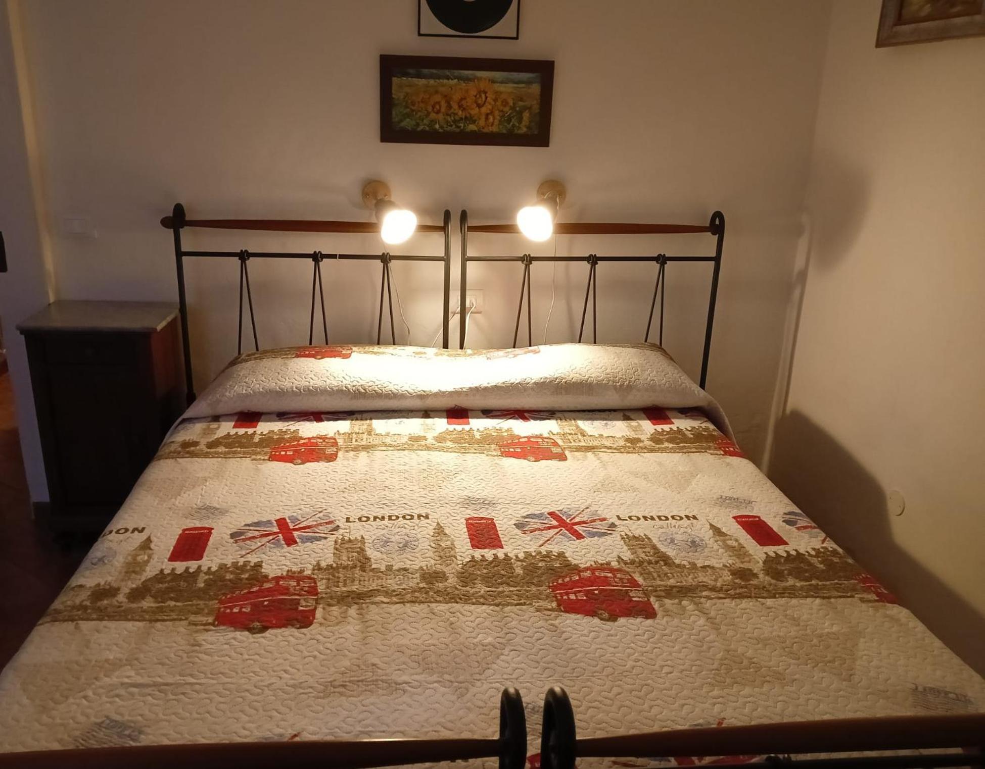 Appartamento Tipico In Centro Storico Urbino Exterior photo